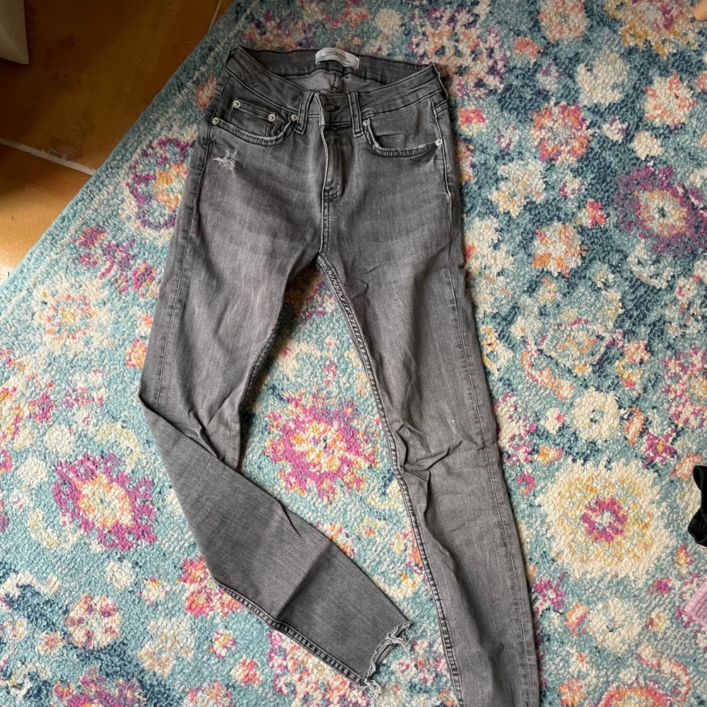 grey zara jeans